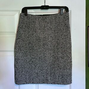 EUC Like New mini/midi Herringbone and Faux Leather Skirt Fall Fashion!!!